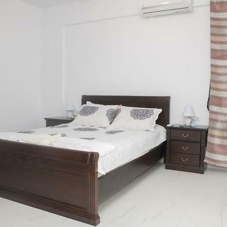 Villa Miron Kamilari Esterno foto