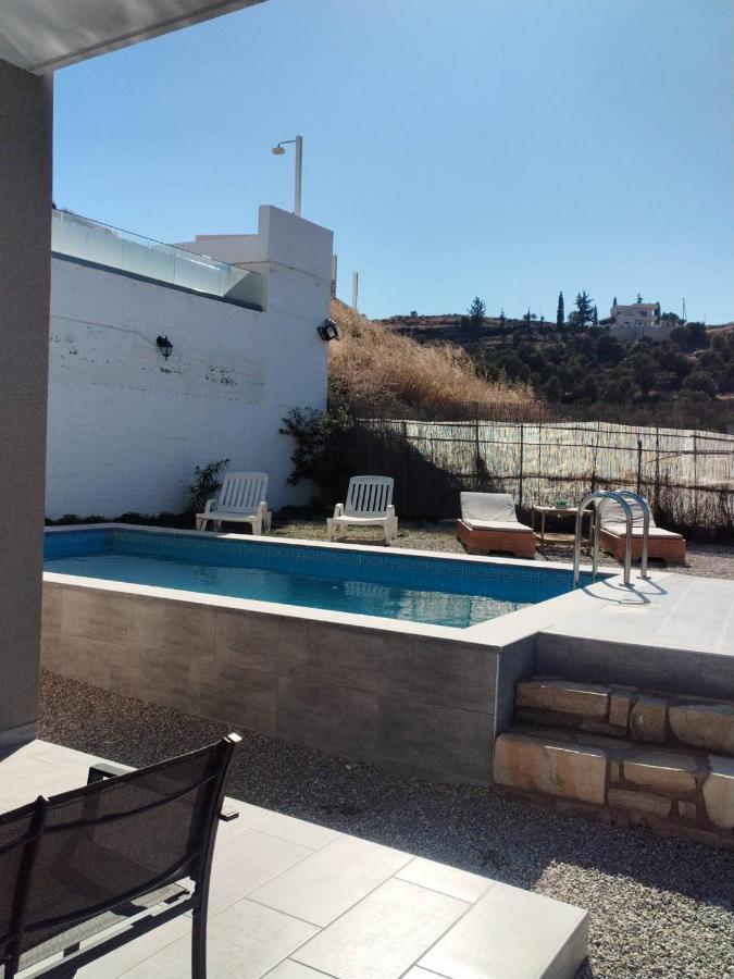 Villa Miron Kamilari Esterno foto
