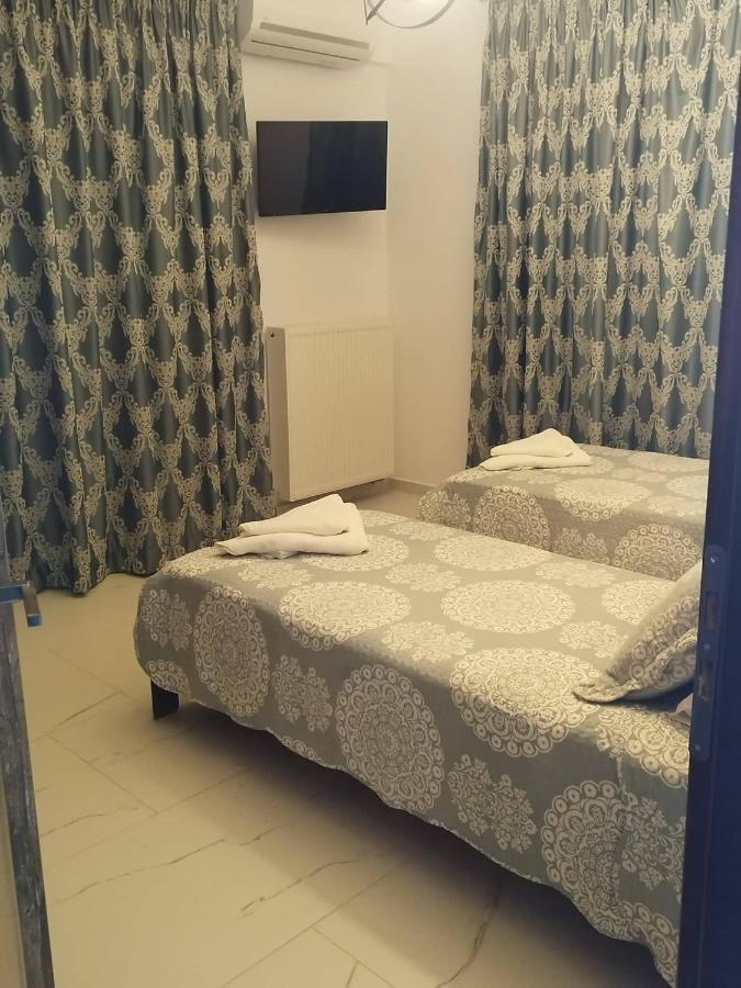 Villa Miron Kamilari Esterno foto