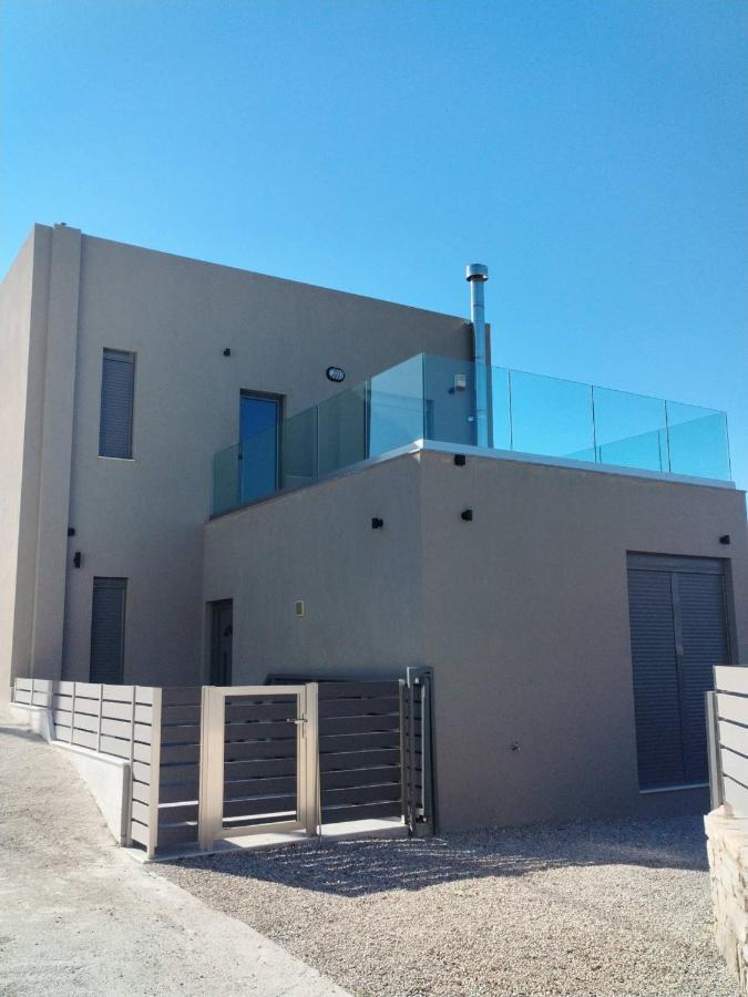 Villa Miron Kamilari Esterno foto